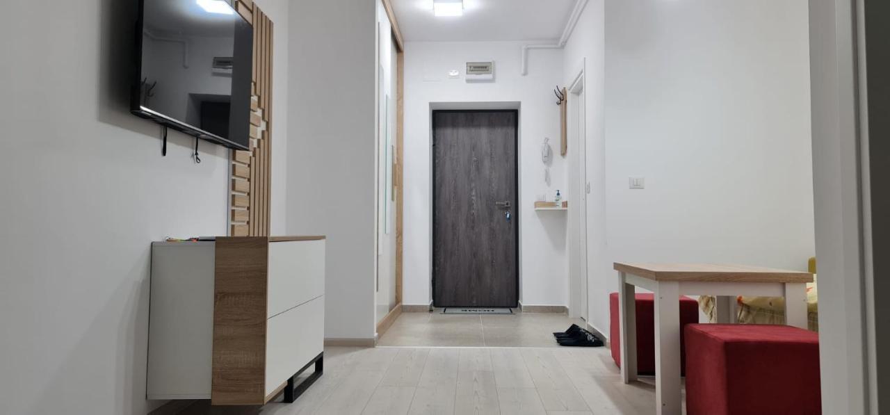 Studio Spatios,Intim+ Loc Parcare Propriu,Vedere Panoramica,Utilat De Lux Букурещ Екстериор снимка